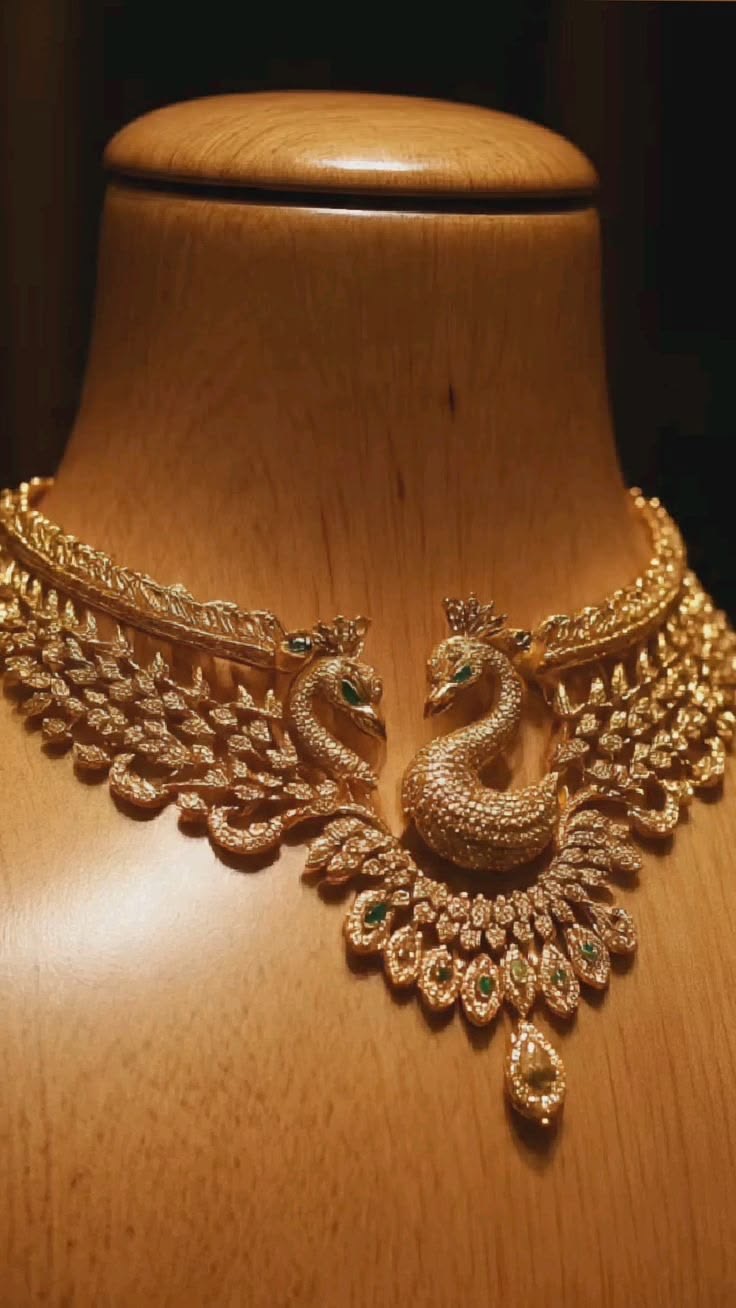 Royal Swan Gold Necklace